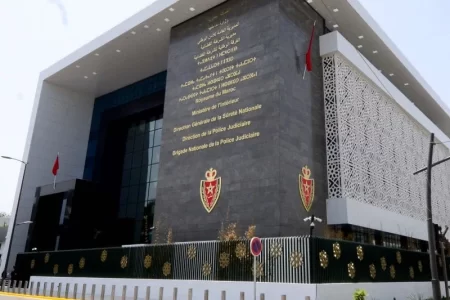 الفرقة الوطنية تحقق مع 24 شخص بينهم ستة شرطيين وستة من المخابرات وجمركيين اثنين