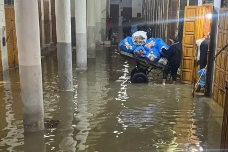 الأمن الوطني ينفي حالات السرقة والنهب بالمناطق المتضررة من الفيضانات الأخيرة بمدينة القصر الكبير