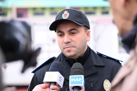 القصر الكبير .. المديرية العامة للأمن الوطني تعبئ وحدتين متنقلتين لتموين الساكنة المتضررة